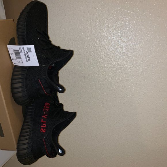 Yeezy 350 boost main image 4
